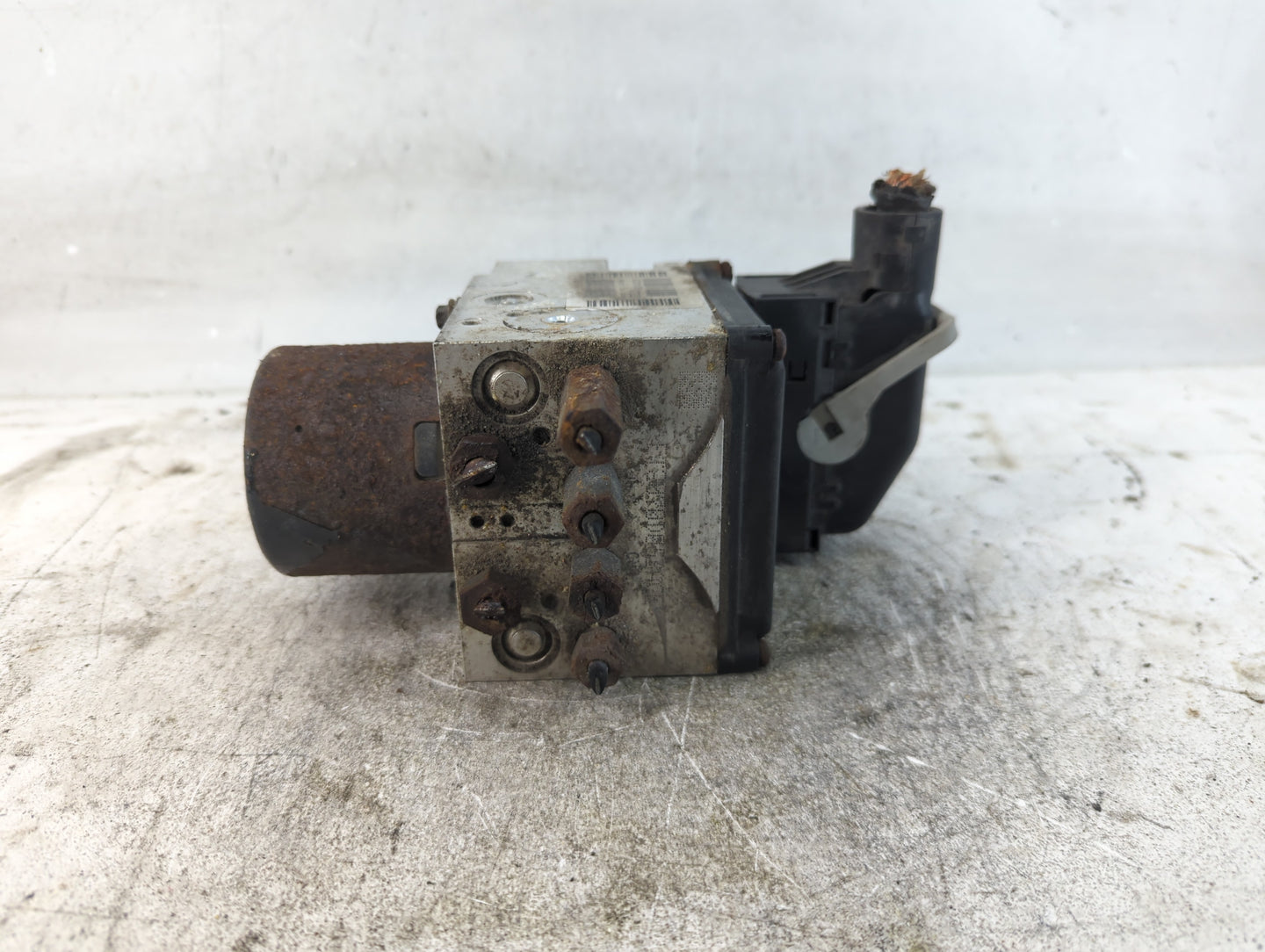 2011-2014 Ford E-250 ABS Pump Control Module Replacement P/N:BC24-2C405-CD Fits Fits 2011 2012 2013 2014 OEM Used Auto Parts