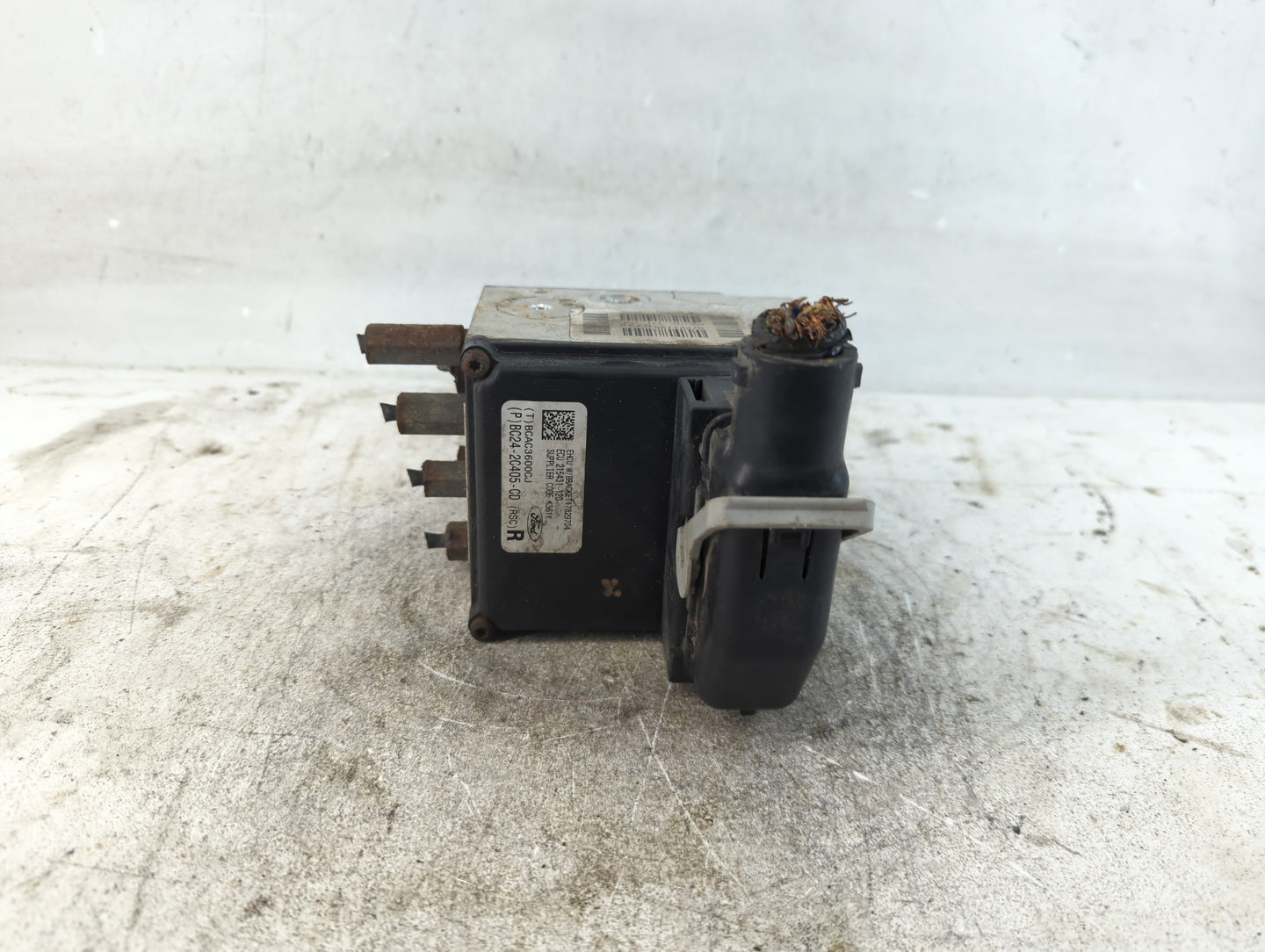 2011-2014 Ford E-250 ABS Pump Control Module Replacement P/N:BC24-2C405-CD Fits Fits 2011 2012 2013 2014 OEM Used Auto Parts