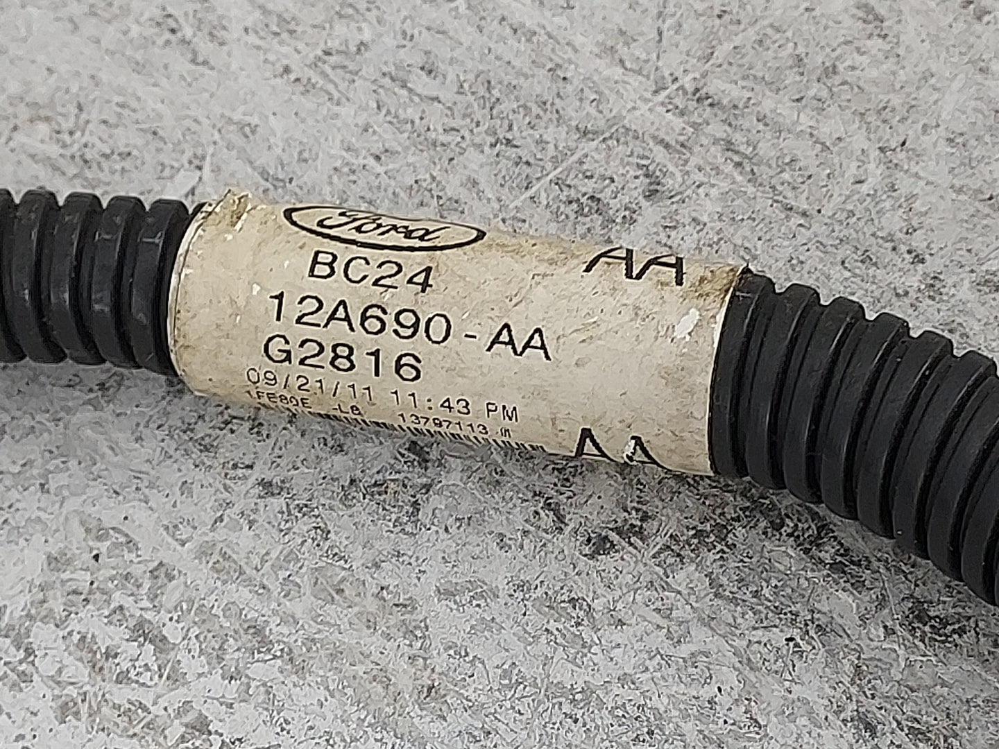 Ford E250 Mass Air Flow Meter Maf 1489957 - Oemusedautoparts1.com