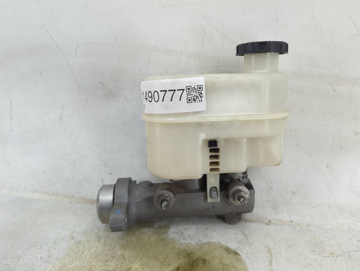 Ford E350 Brake Master Cylinder - Oemusedautoparts1.com