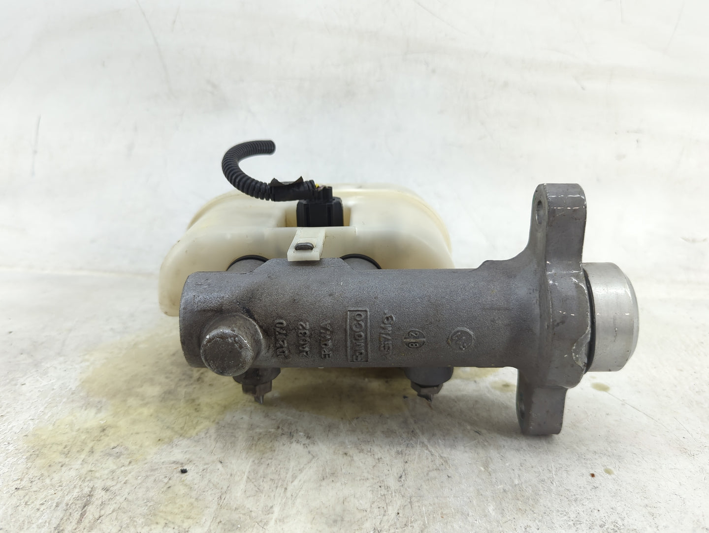 Ford E350 Brake Master Cylinder - Oemusedautoparts1.com