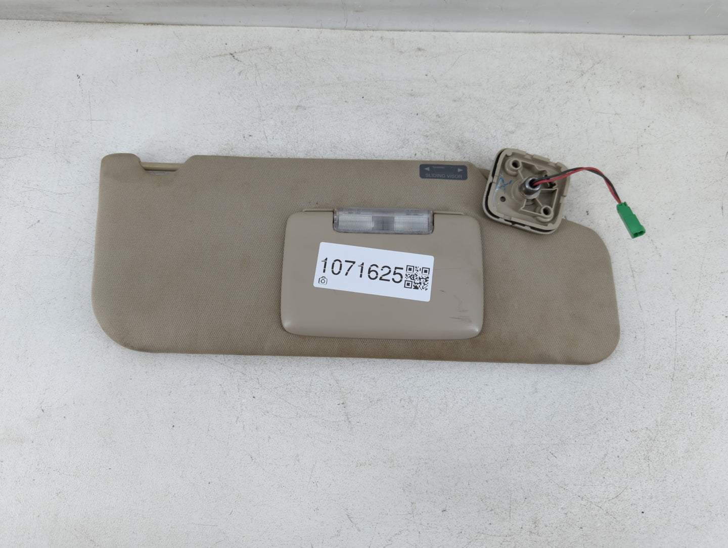 2011-2014 Ford Edge Sun Visor Shade Replacement Passenger Right Mirror Fits Fits 2011 2012 2013 2014 OEM Used Auto Parts - O