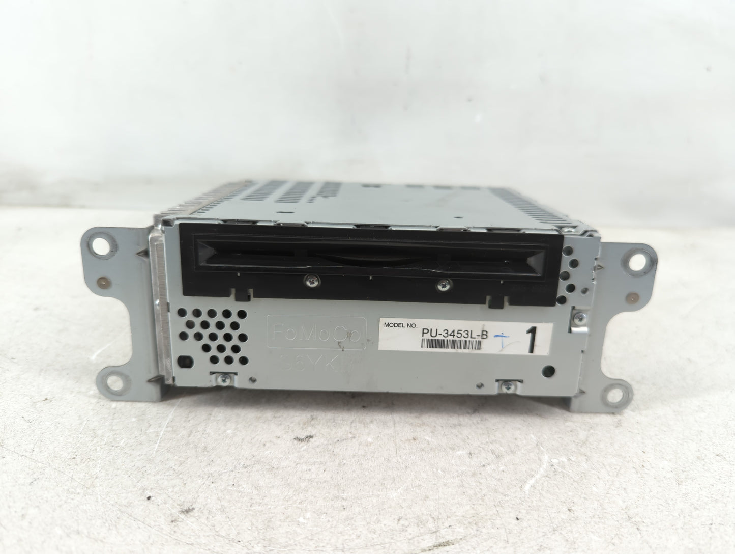 2012 Ford Edge Radio AM FM Cd Player Receiver Replacement P/N:CT4T-19C107-AC Fits Fits 2013 OEM Used Auto Parts - Oemusedaut