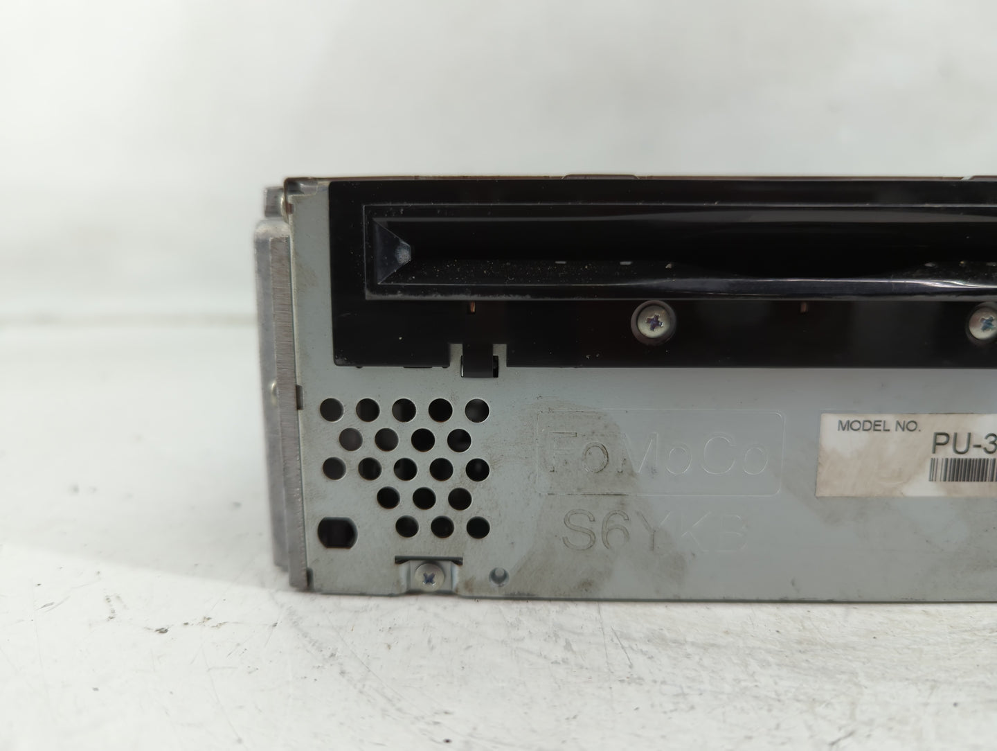 2012 Ford Edge Radio AM FM Cd Player Receiver Replacement P/N:CT4T-19C107-BD Fits OEM Used Auto Parts - Oemusedautoparts1.co
