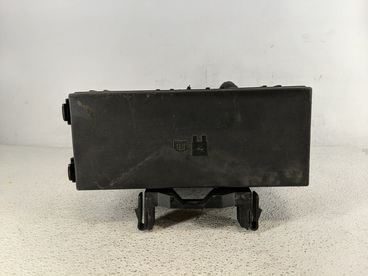 2012-2014 Ford Edge Fusebox Fuse Box Panel Relay Module P/N:CT4T-14290-HE Fits Fits 2012 2013 2014 OEM Used Auto Parts - Oem