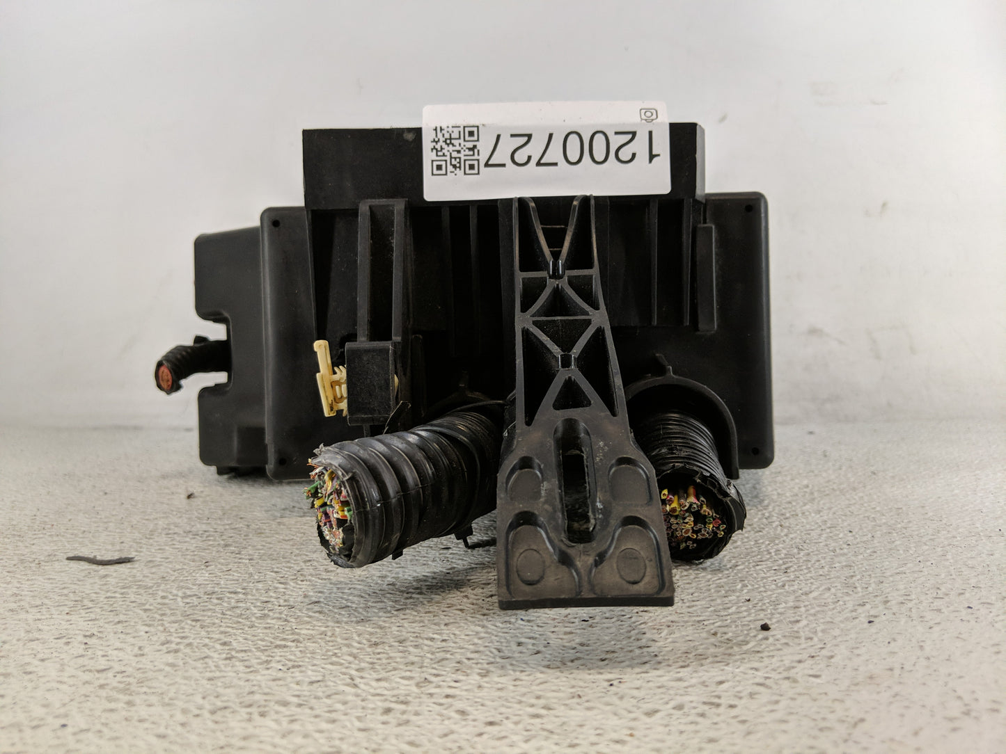 2012-2014 Ford Edge Fusebox Fuse Box Panel Relay Module P/N:CT4T-14290-HE Fits Fits 2012 2013 2014 OEM Used Auto Parts - Oem