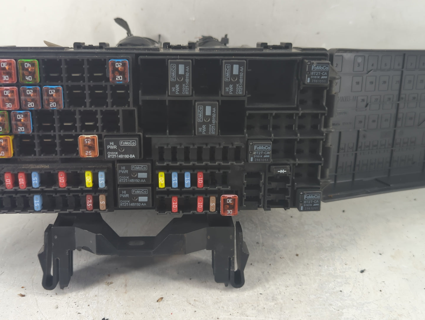 2012-2014 Ford Edge Fusebox Fuse Box Panel Relay Module P/N:3T4T-14A003-AA Fits Fits 2012 2013 2014 OEM Used Auto Parts - Oe