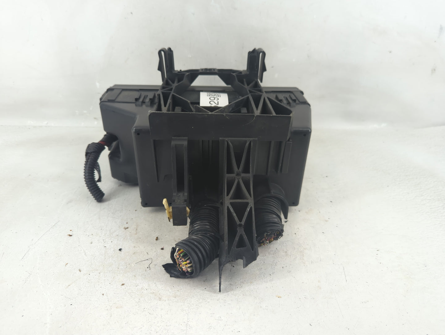 2012-2014 Ford Edge Fusebox Fuse Box Panel Relay Module P/N:3T4T-14A003-AA Fits Fits 2012 2013 2014 OEM Used Auto Parts - Oe