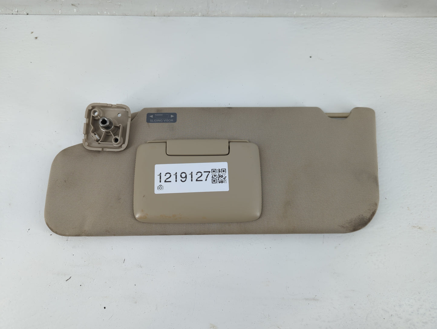 2011-2014 Ford Edge Sun Visor Shade Replacement Driver Left Mirror Fits Fits 2011 2012 2013 2014 OEM Used Auto Parts - Oemus