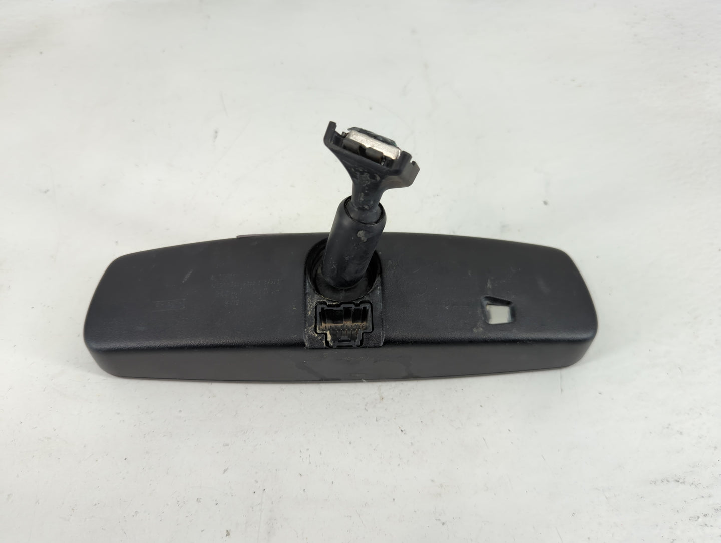 2012 Ford Edge Interior Rear View Mirror Replacement OEM P/N:E11026533 Fits OEM Used Auto Parts - Oemusedautoparts1.com