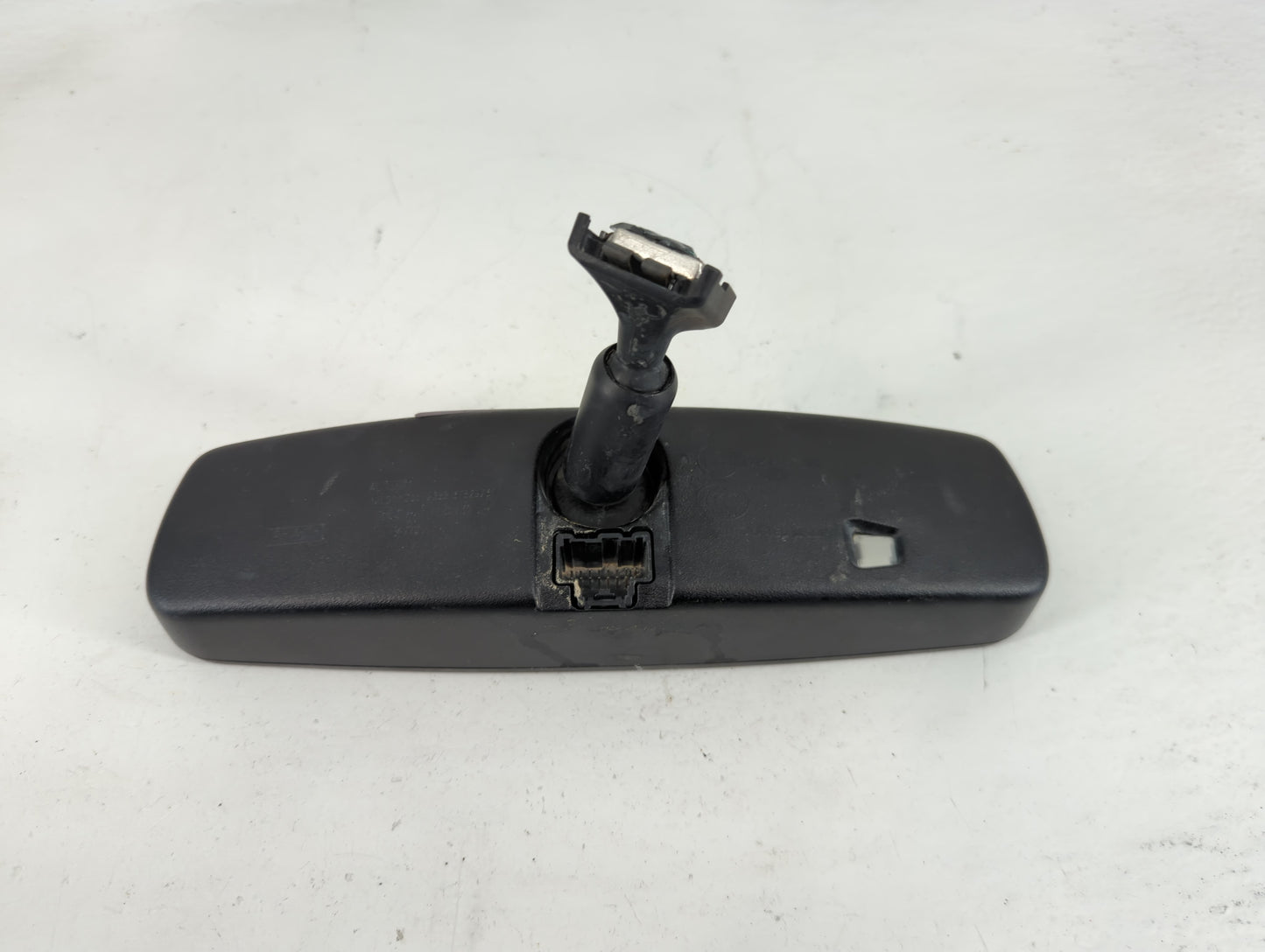 2012 Ford Edge Interior Rear View Mirror Replacement OEM P/N:E11026533 Fits OEM Used Auto Parts - Oemusedautoparts1.com