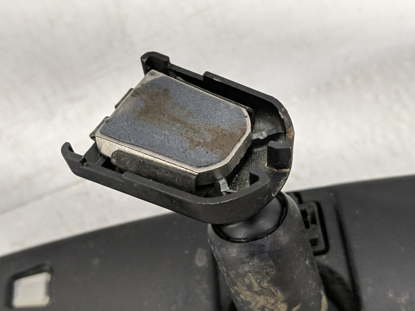 2007-2020 Ford Edge Interior Rear View Mirror Replacement OEM P/N:E11026533 Fits OEM Used Auto Parts - Oemusedautoparts1.com