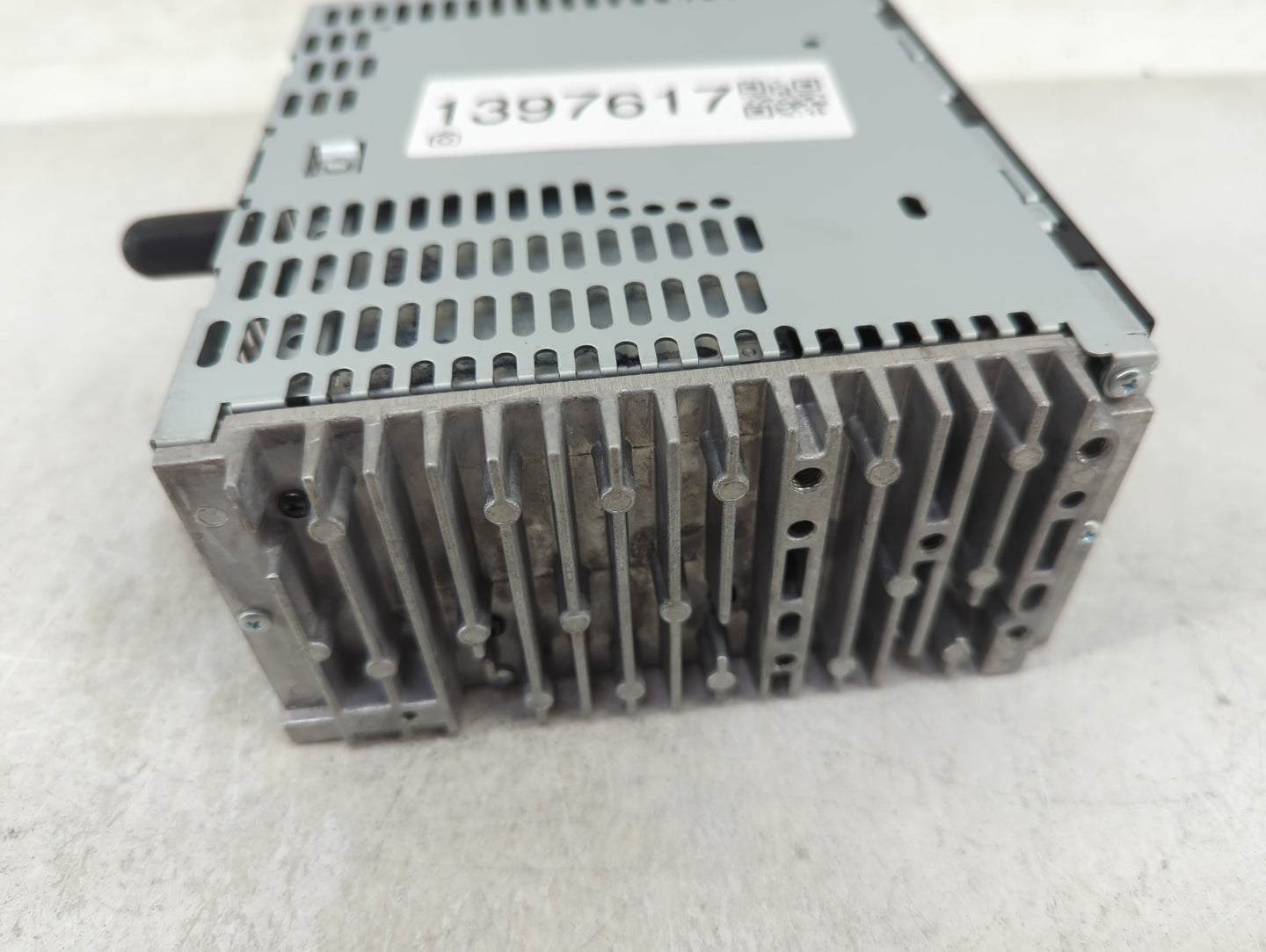 2012 Ford Edge Radio AM FM Cd Player Receiver Replacement P/N:CT4T-19C107-BD Fits OEM Used Auto Parts - Oemusedautoparts1.co