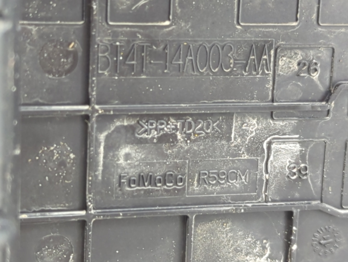 2012-2014 Ford Edge Fusebox Fuse Box Panel Relay Module P/N:BT4T-14A003-AA Fits Fits 2012 2013 2014 OEM Used Auto Parts - Oe