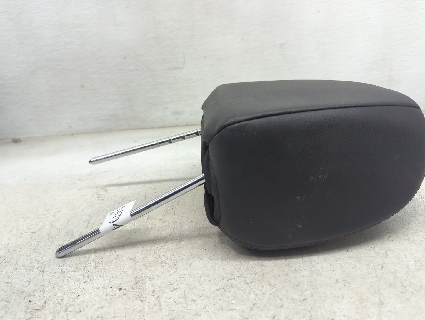 2011-2012 Ford Edge Headrest Head Rest Front Driver Seat Black - Oemusedautoparts1.com
