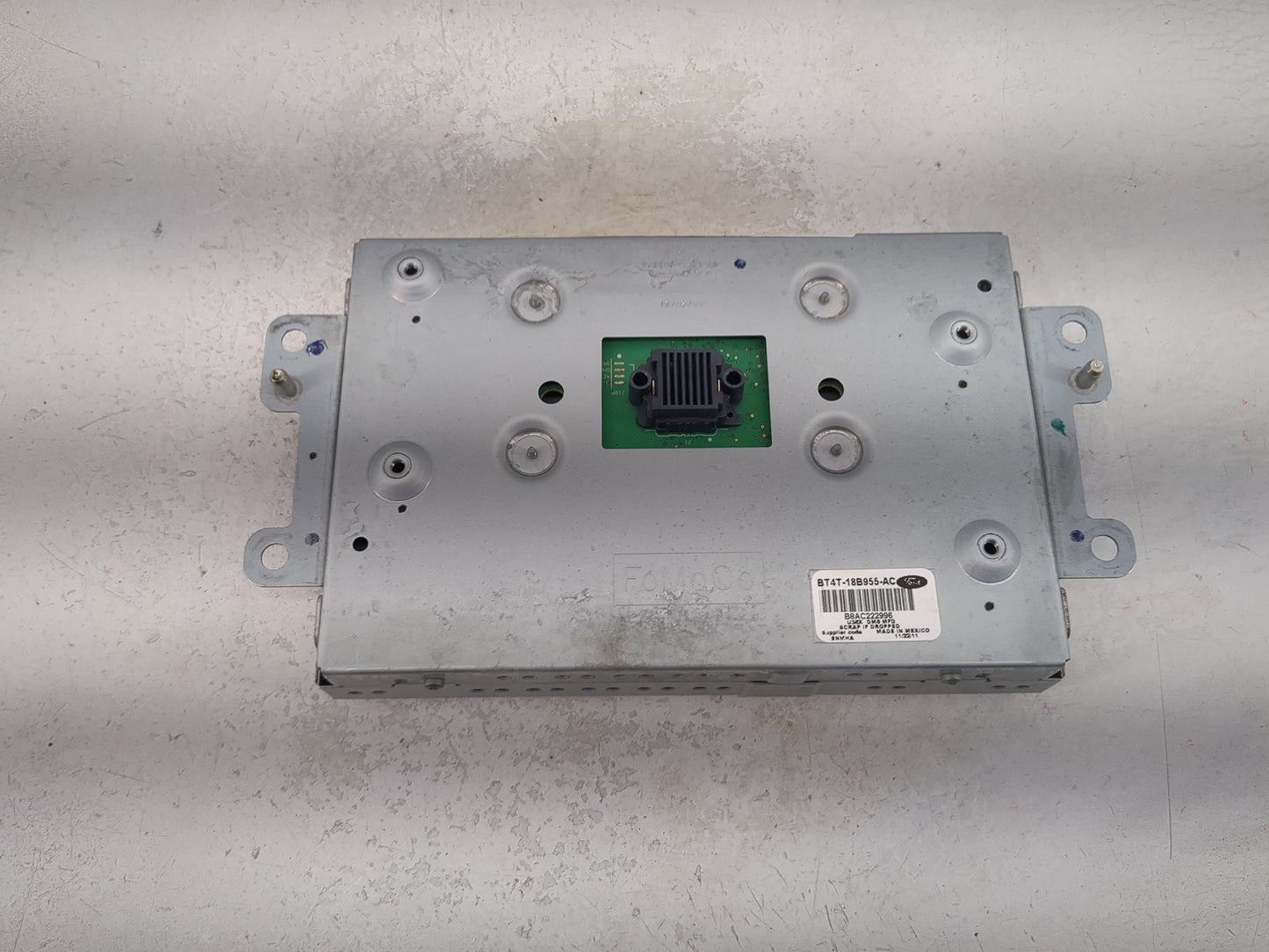 2012-2014 Ford Edge Information Display Screen 1472824 - Oemusedautoparts1.com