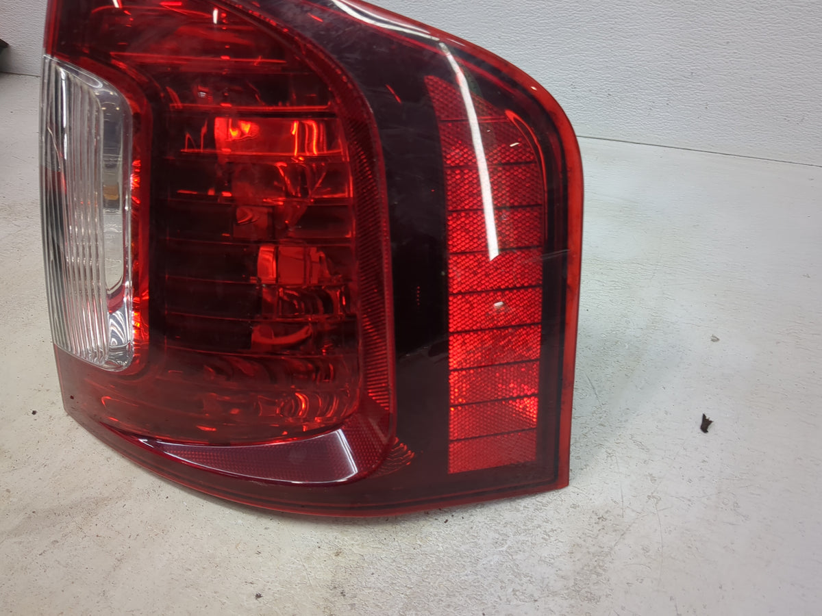 2011-2014 Ford Edge Tail Light Assembly Passenger Right OEM P/N:BT43-13B504-BC F00HTF403600 Fits Fits 2011 2012 2013 2014 OE