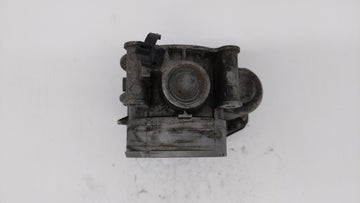 2011-2018 Ford Edge Throttle Body P/N:AT4E-9F991-EM AT4E-9F991-EL, AT4E-EH Fits Fits 2011 2012 2013 2014 2015 2016 2017 2018 2019 OEM Used Auto Parts