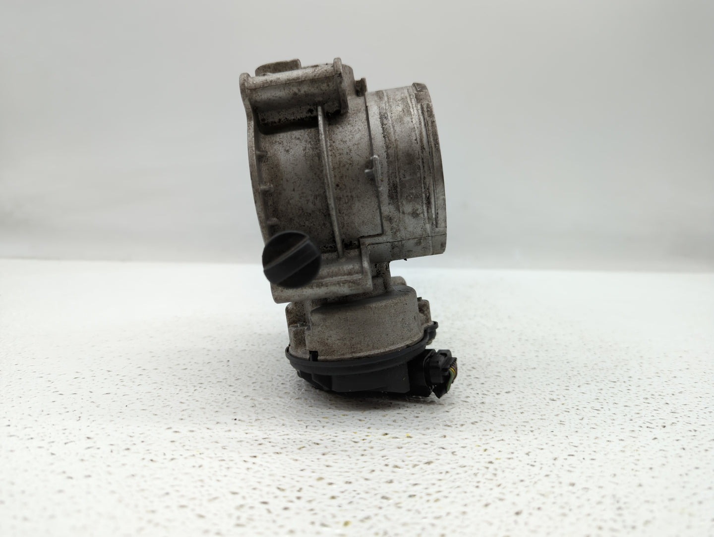 2011-2018 Ford Edge Throttle Body P/N:AT4E-EF AT4E-9F991-EL Fits Fits 2011 2012 2013 2014 2015 2016 2017 2018 2019 OEM Used 