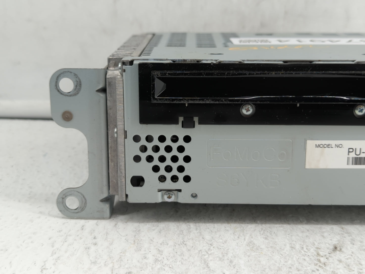 2012-2012 Ford Edge Am Fm Cd Player Radio Receiver - Oemusedautoparts1.com