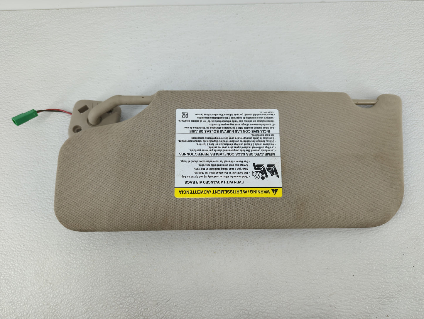 2011-2014 Ford Edge Sun Visor Shade Replacement Passenger Right Mirror Fits Fits 2011 2012 2013 2014 2015 OEM Used Auto Part
