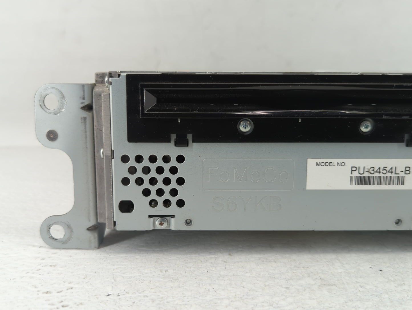 2012-2012 Ford Edge Am Fm Cd Player Radio Receiver - Oemusedautoparts1.com