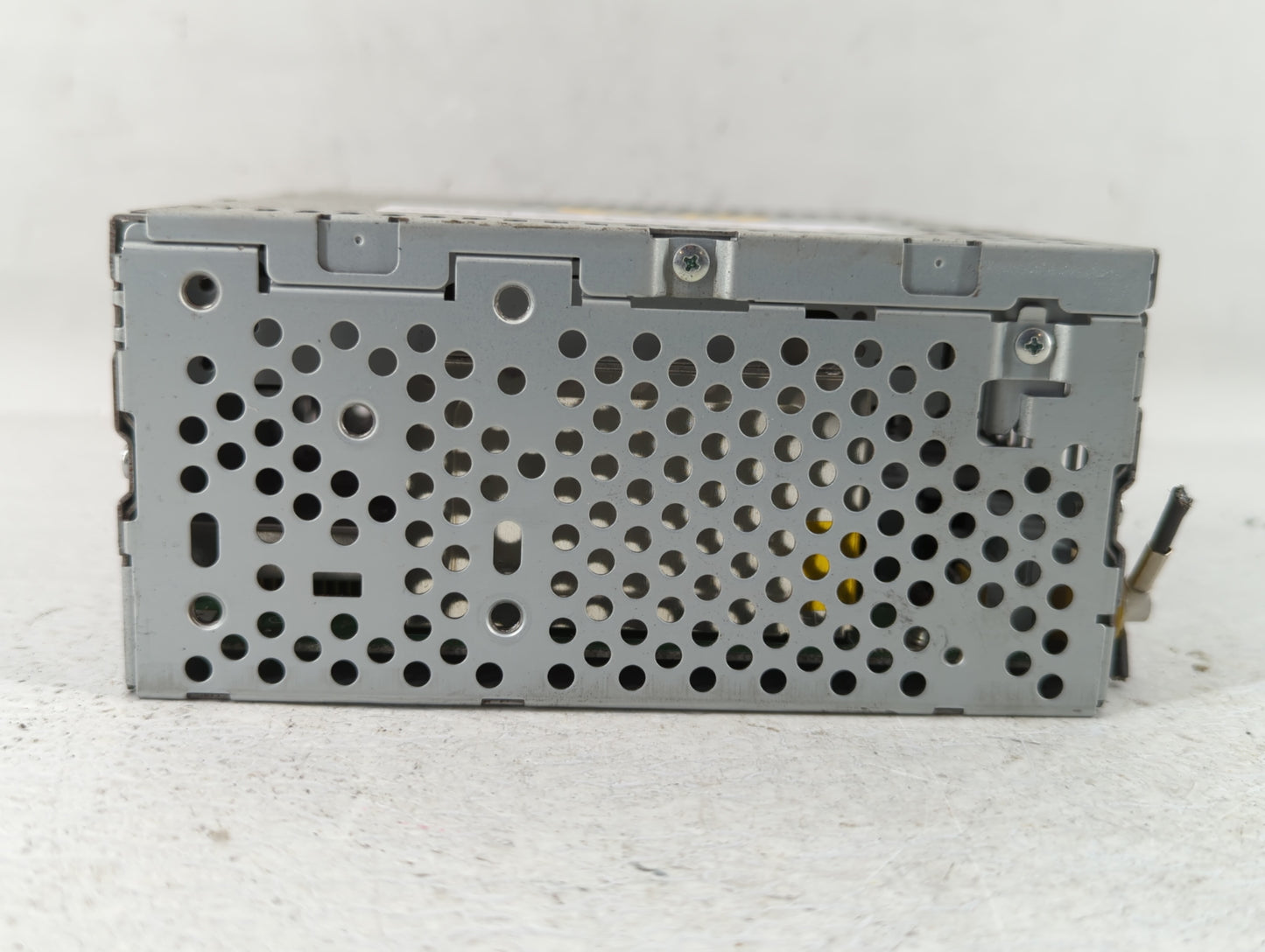 2012-2012 Ford Edge Am Fm Cd Player Radio Receiver - Oemusedautoparts1.com