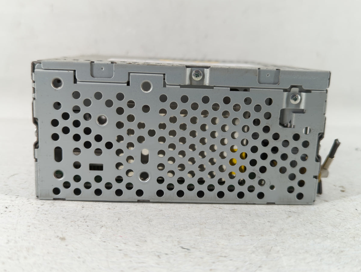 2012-2012 Ford Edge Am Fm Cd Player Radio Receiver 517642 - Oemusedautoparts1.com