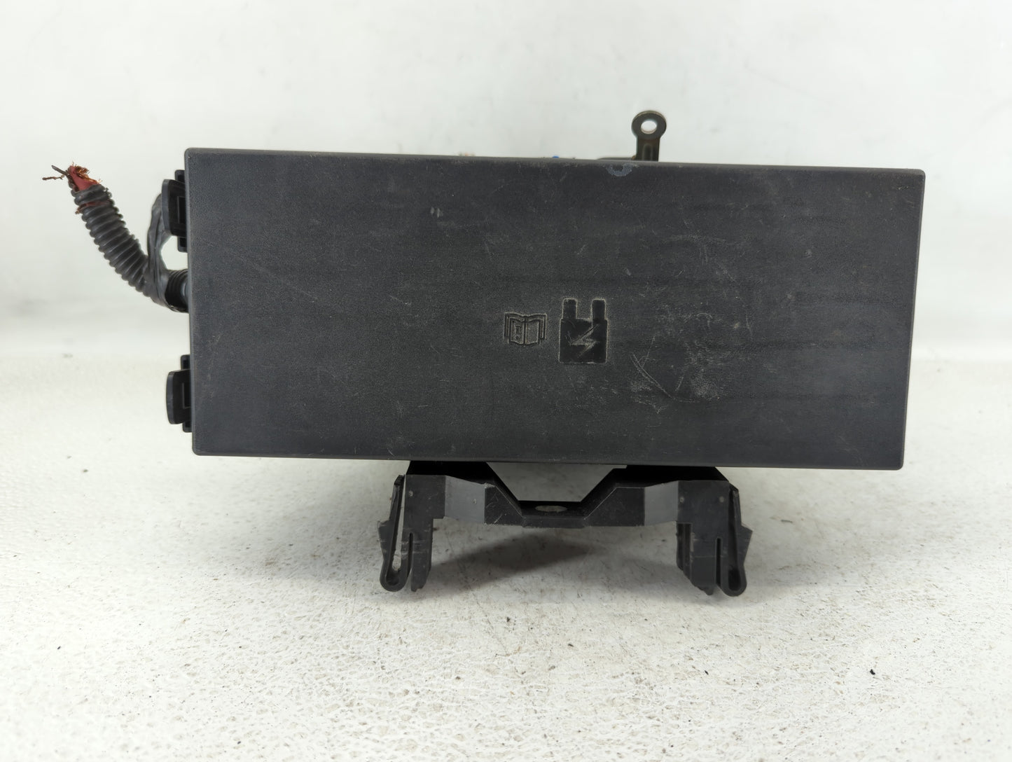2012-2014 Ford Edge Fusebox Fuse Box Panel Relay Module P/N:CT4T-14290-HE Fits Fits 2012 2013 2014 OEM Used Auto Parts - Oem