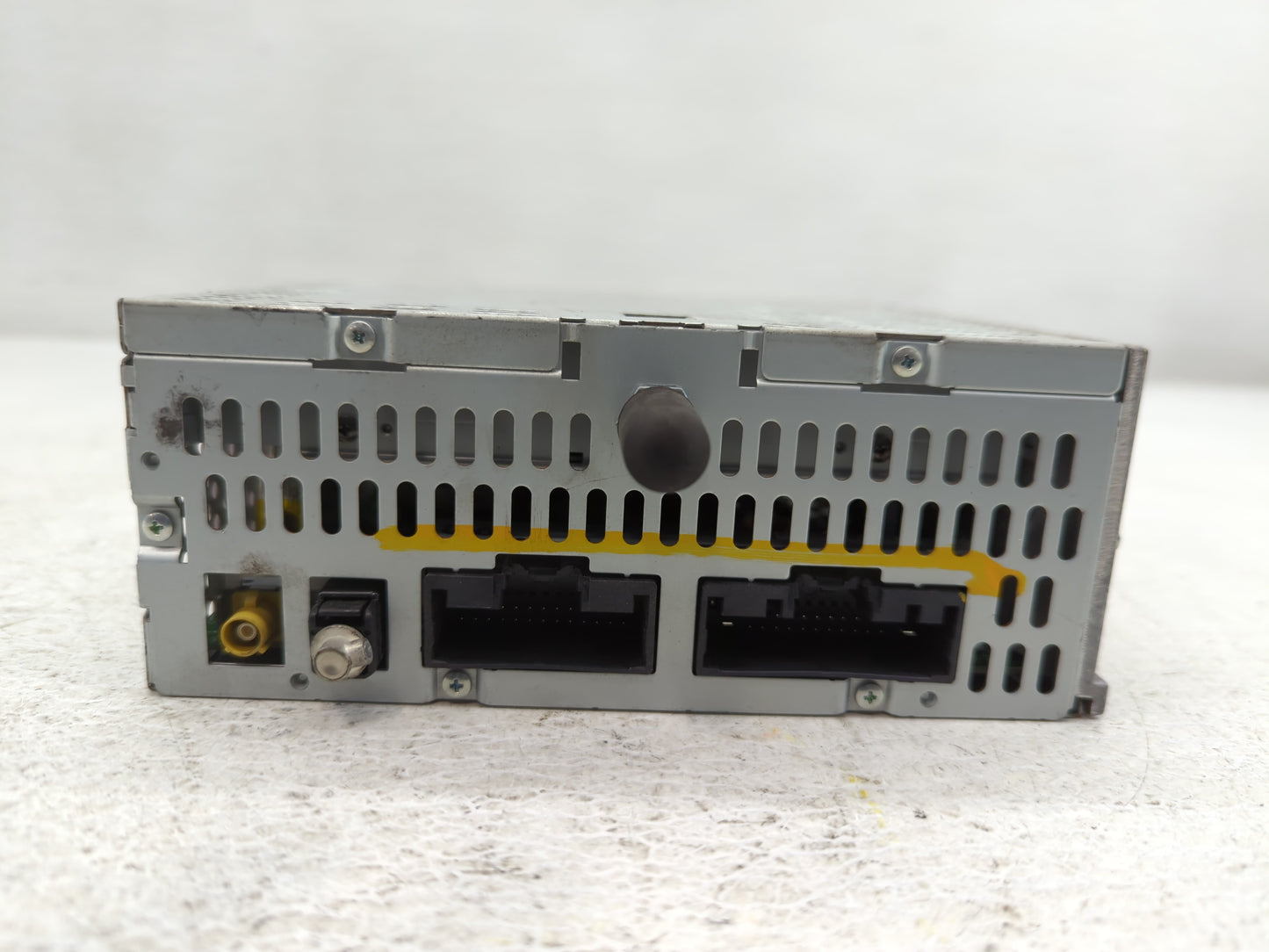 2012-2012 Ford Edge Am Fm Cd Player Radio Receiver - Oemusedautoparts1.com