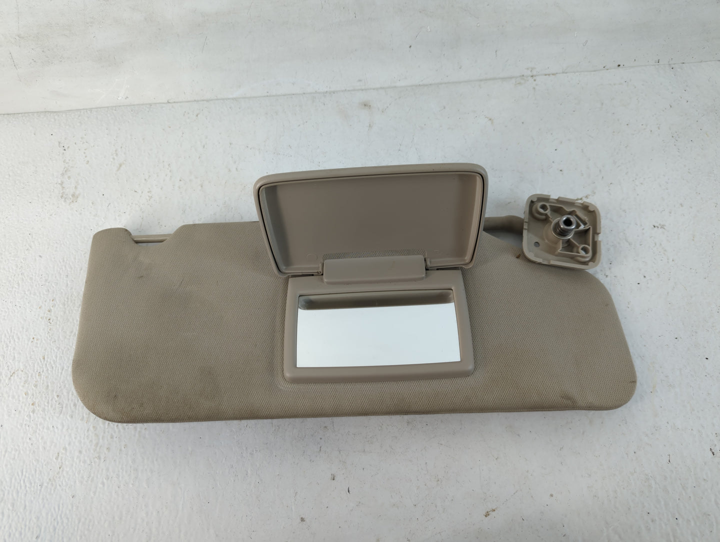 2011-2014 Ford Edge Sun Visor Shade Replacement Passenger Right Mirror Fits Fits 2011 2012 2013 2014 OEM Used Auto Parts - O
