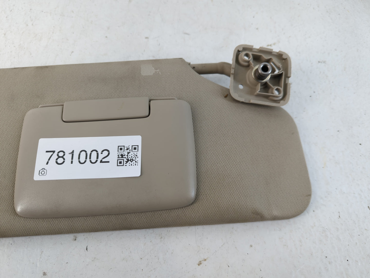 2011-2014 Ford Edge Sun Visor Shade Replacement Passenger Right Mirror Fits Fits 2011 2012 2013 2014 OEM Used Auto Parts - O