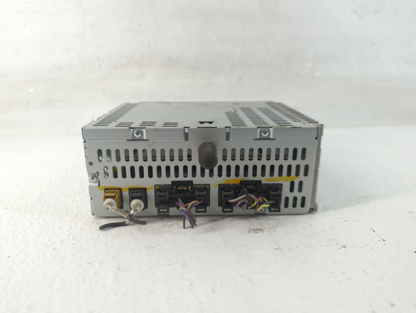 2012 Ford Edge Radio AM FM Cd Player Receiver Replacement P/N:CT4T-19C107-AC Fits Fits 2013 OEM Used Auto Parts - Oemusedaut