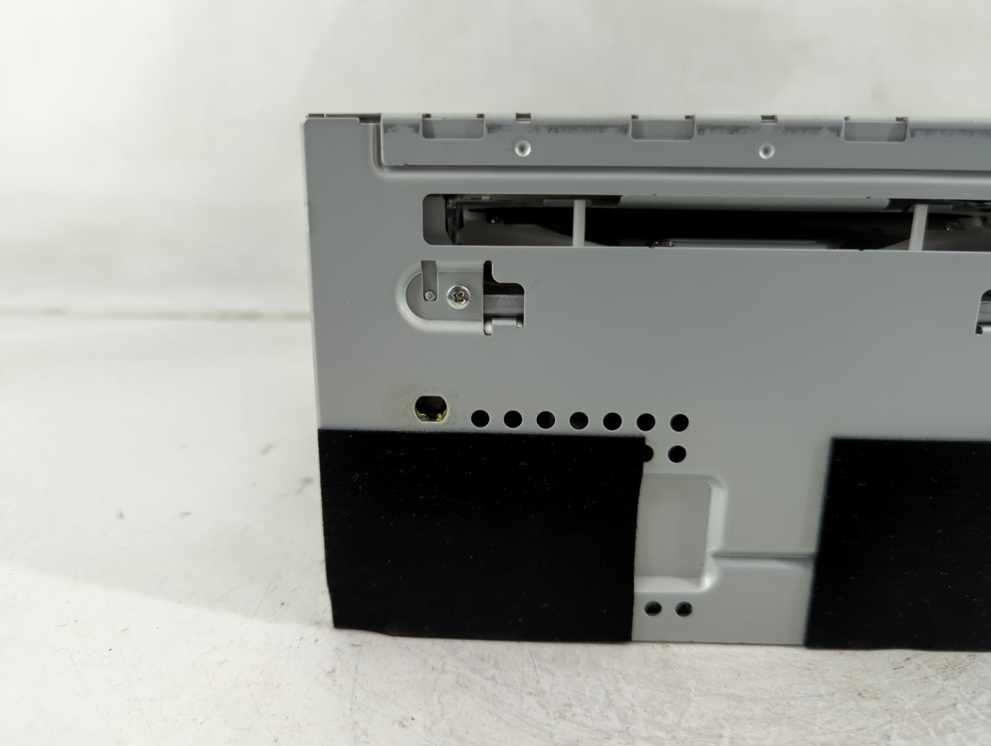 2011-2012 Ford Escape Radio AM FM Cd Player Receiver Replacement P/N:BL8T-19C157-AA Fits Fits 2011 2012 OEM Used Auto Parts 