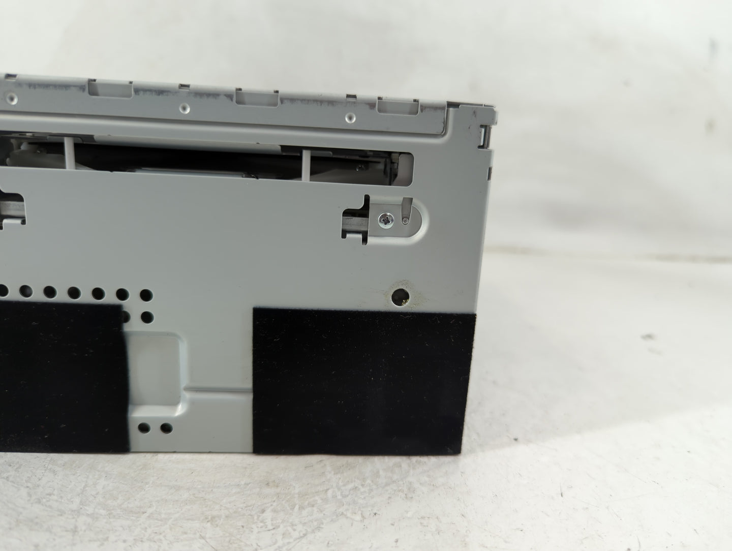 2011-2012 Ford Escape Radio AM FM Cd Player Receiver Replacement P/N:BL8T-19C157-AA Fits Fits 2011 2012 OEM Used Auto Parts 