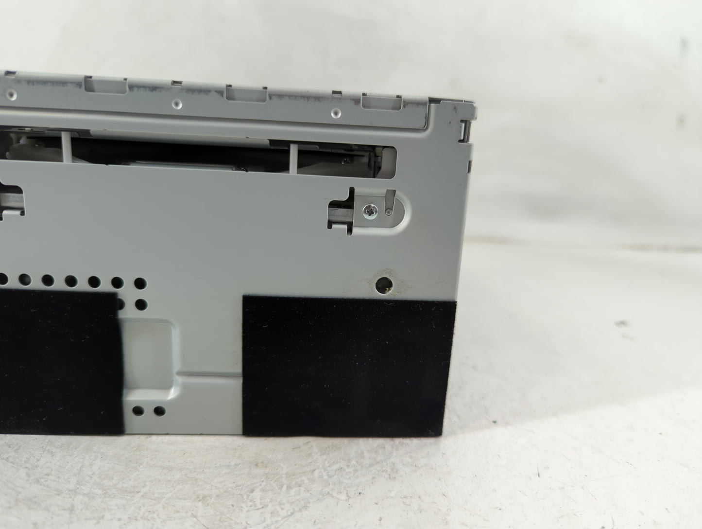 2011-2012 Ford Escape Radio AM FM Cd Player Receiver Replacement P/N:BL8T-19C157-AA Fits Fits 2011 2012 OEM Used Auto Parts 