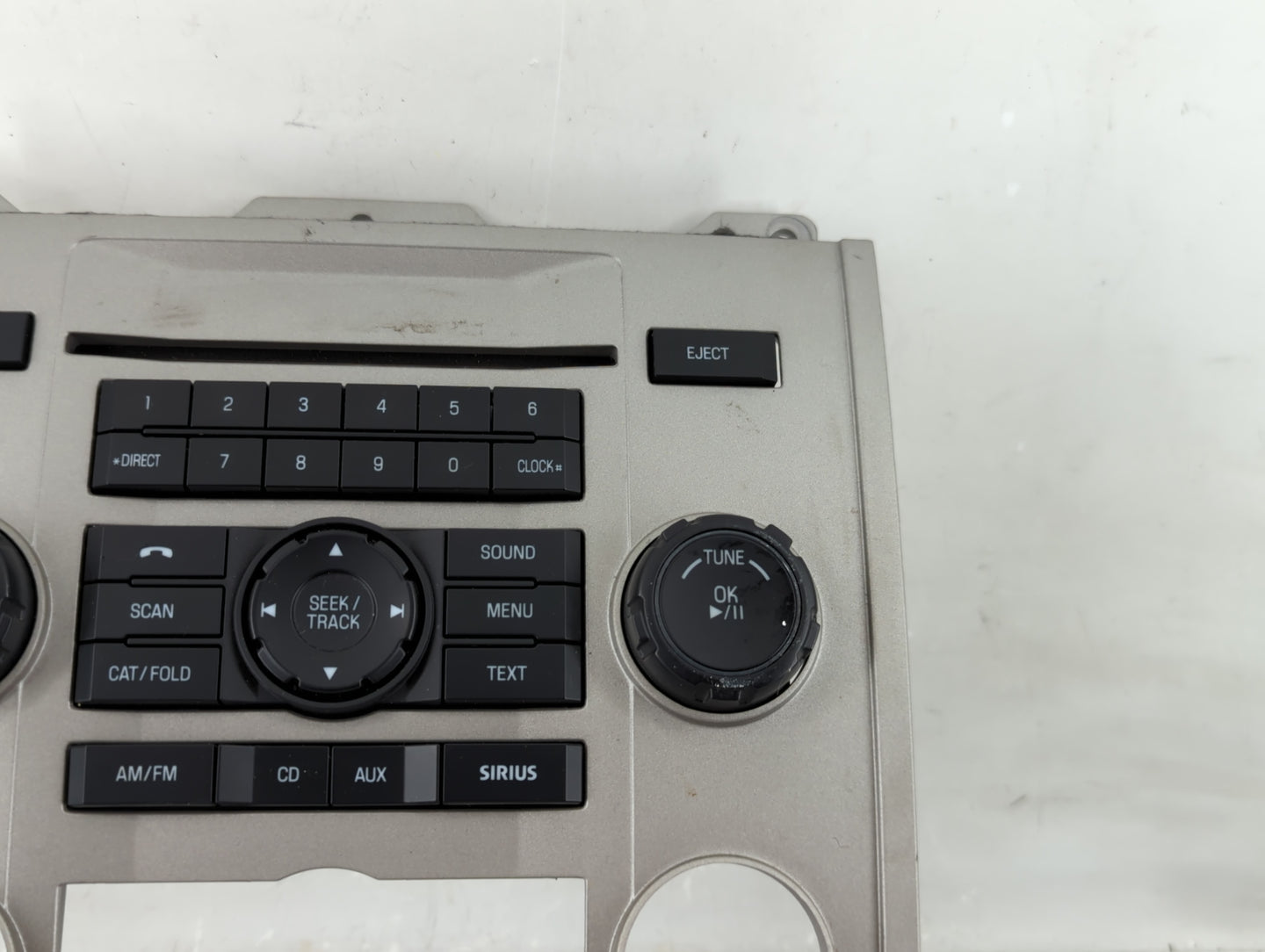 2009-2012 Ford Escape Radio AM FM Cd Player Receiver Replacement P/N:PL8T-18A802-BB Fits Fits 2009 2010 2011 2012 OEM Used A