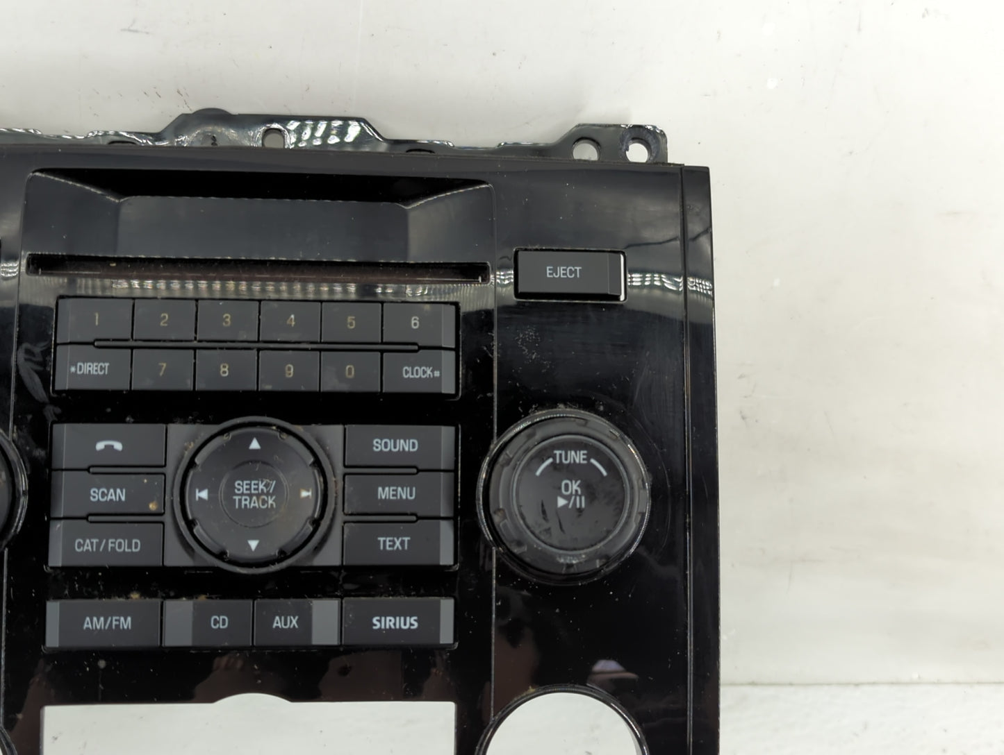2009-2012 Ford Escape Radio AM FM Cd Player Receiver Replacement Fits Fits 2009 2010 2011 2012 OEM Used Auto Parts - Oemused