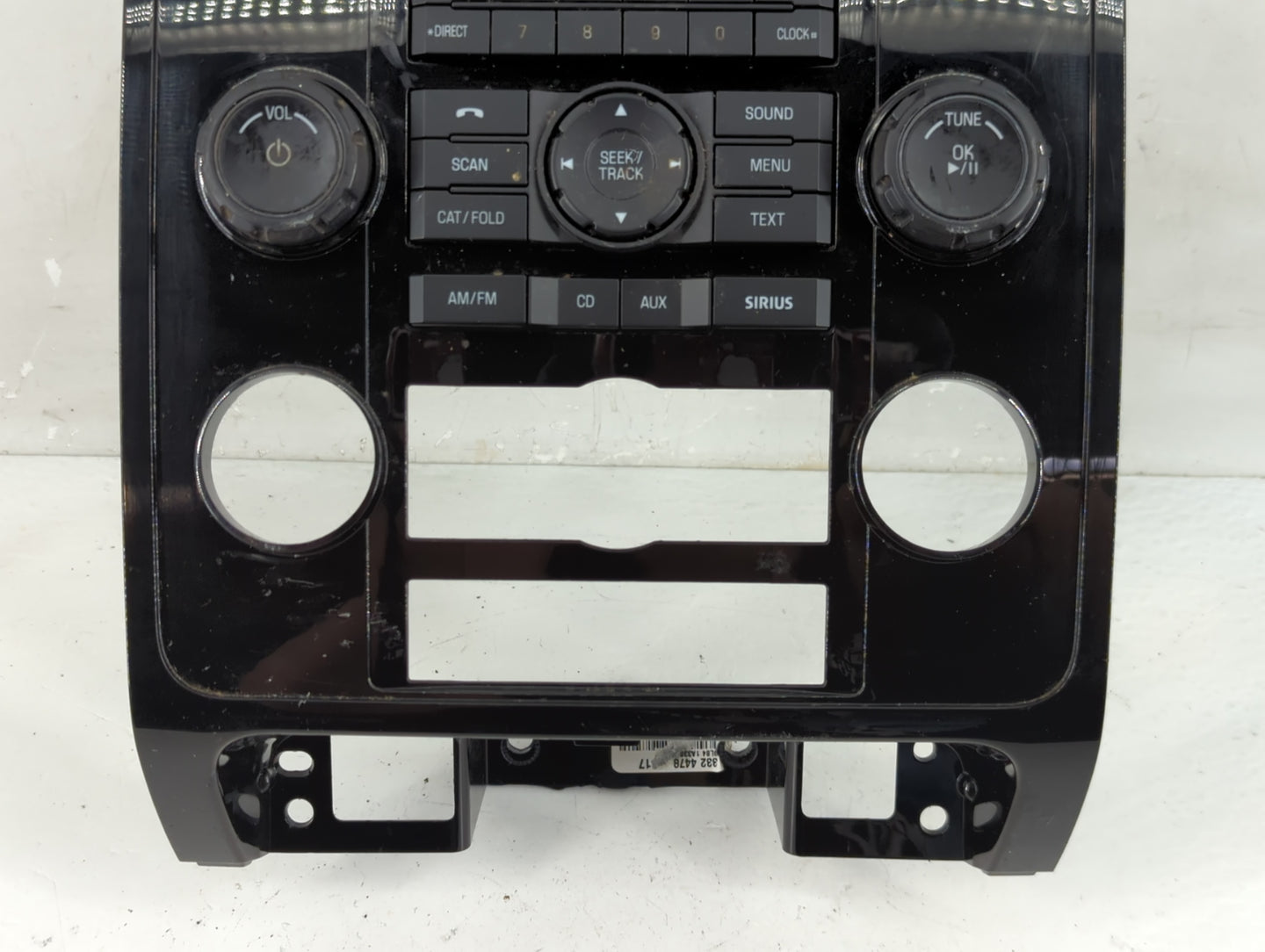2009-2012 Ford Escape Radio AM FM Cd Player Receiver Replacement Fits Fits 2009 2010 2011 2012 OEM Used Auto Parts - Oemused
