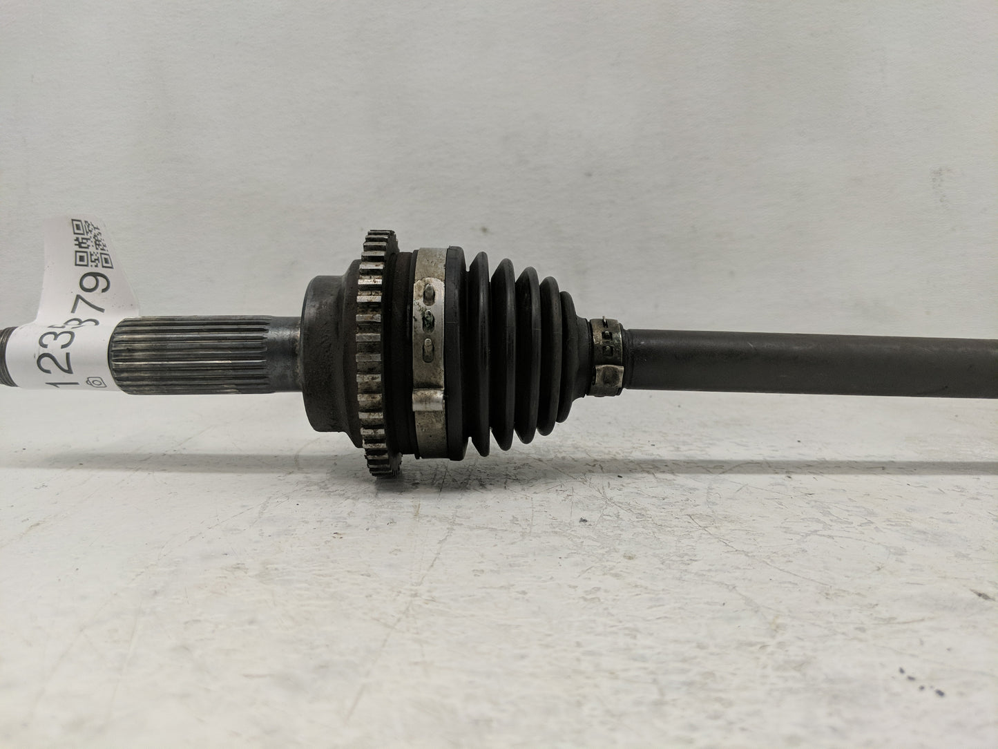 2008-2012 Ford Escape Axle Shaft Front Driver Cv C/v - Oemusedautoparts1.com