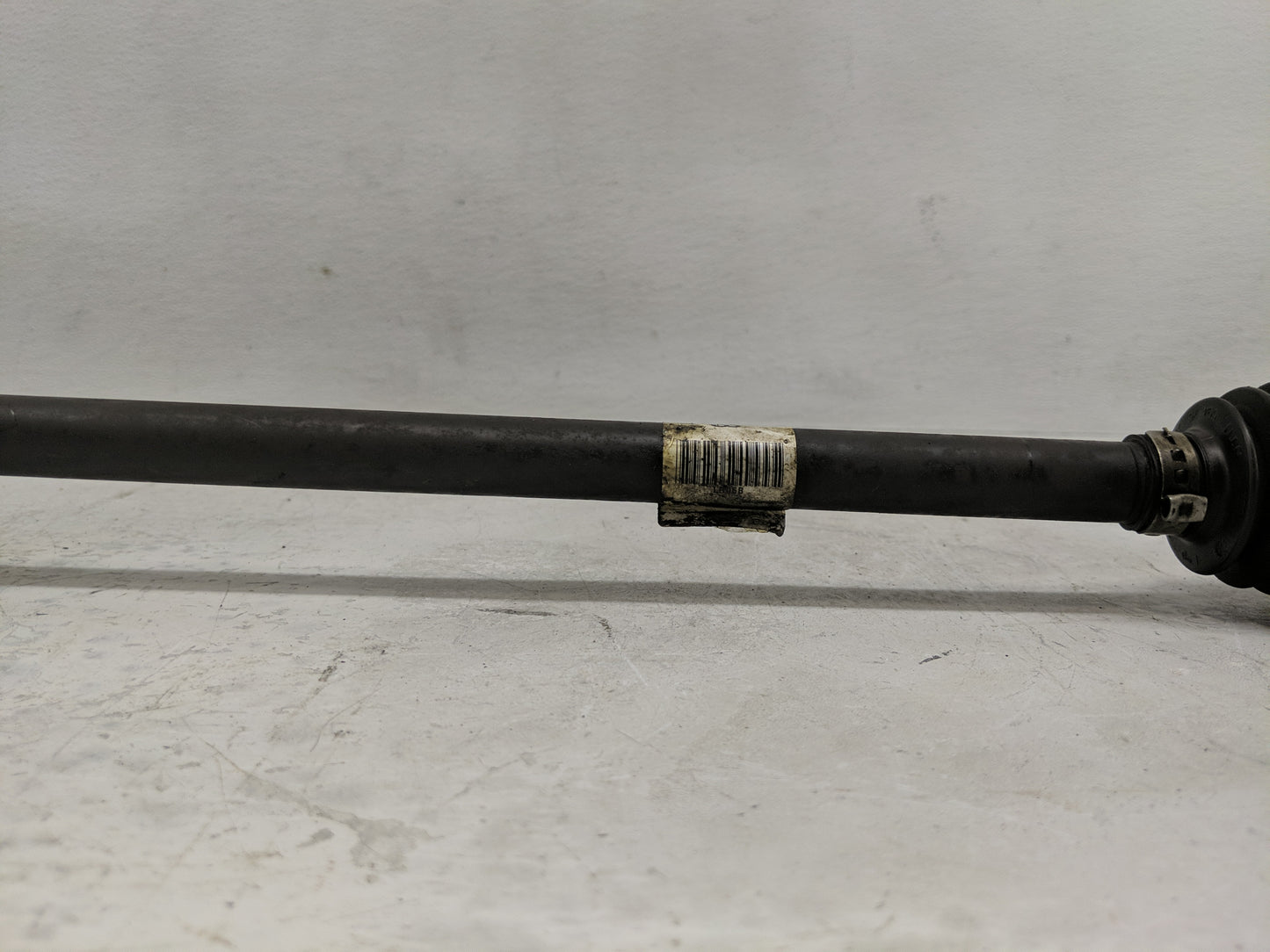 2008-2012 Ford Escape Axle Shaft Front Driver Cv C/v - Oemusedautoparts1.com