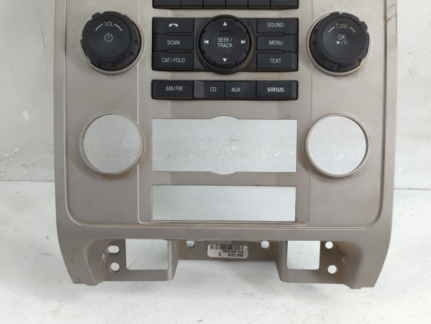 2009-2012 Ford Escape Radio AM FM Cd Player Receiver Replacement P/N:9L8T-18A802-BB Fits Fits 2009 2010 2011 2012 OEM Used A