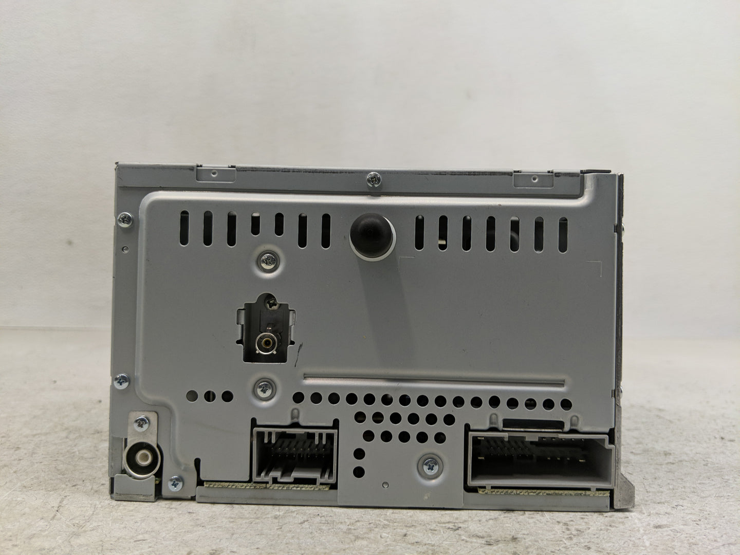 2011-2012 Ford Escape Radio AM FM Cd Player Receiver Replacement P/N:BL8T-19C157-AC Fits Fits 2011 2012 OEM Used Auto Parts 