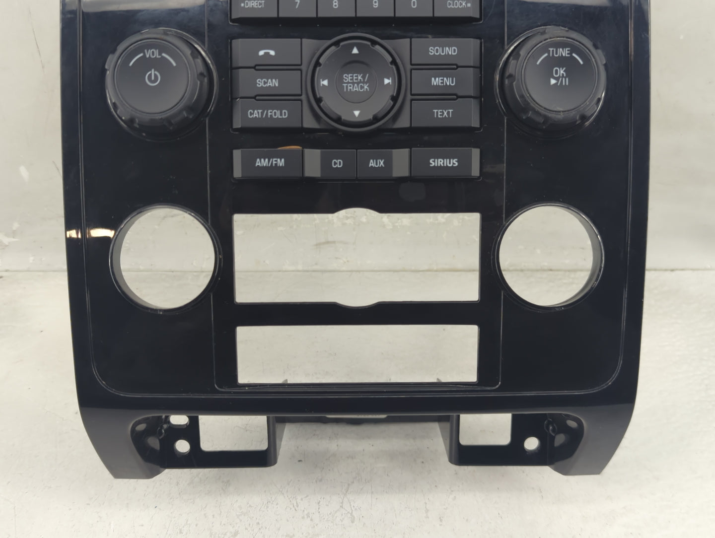 2009-2012 Ford Escape Radio Control Panel - Oemusedautoparts1.com