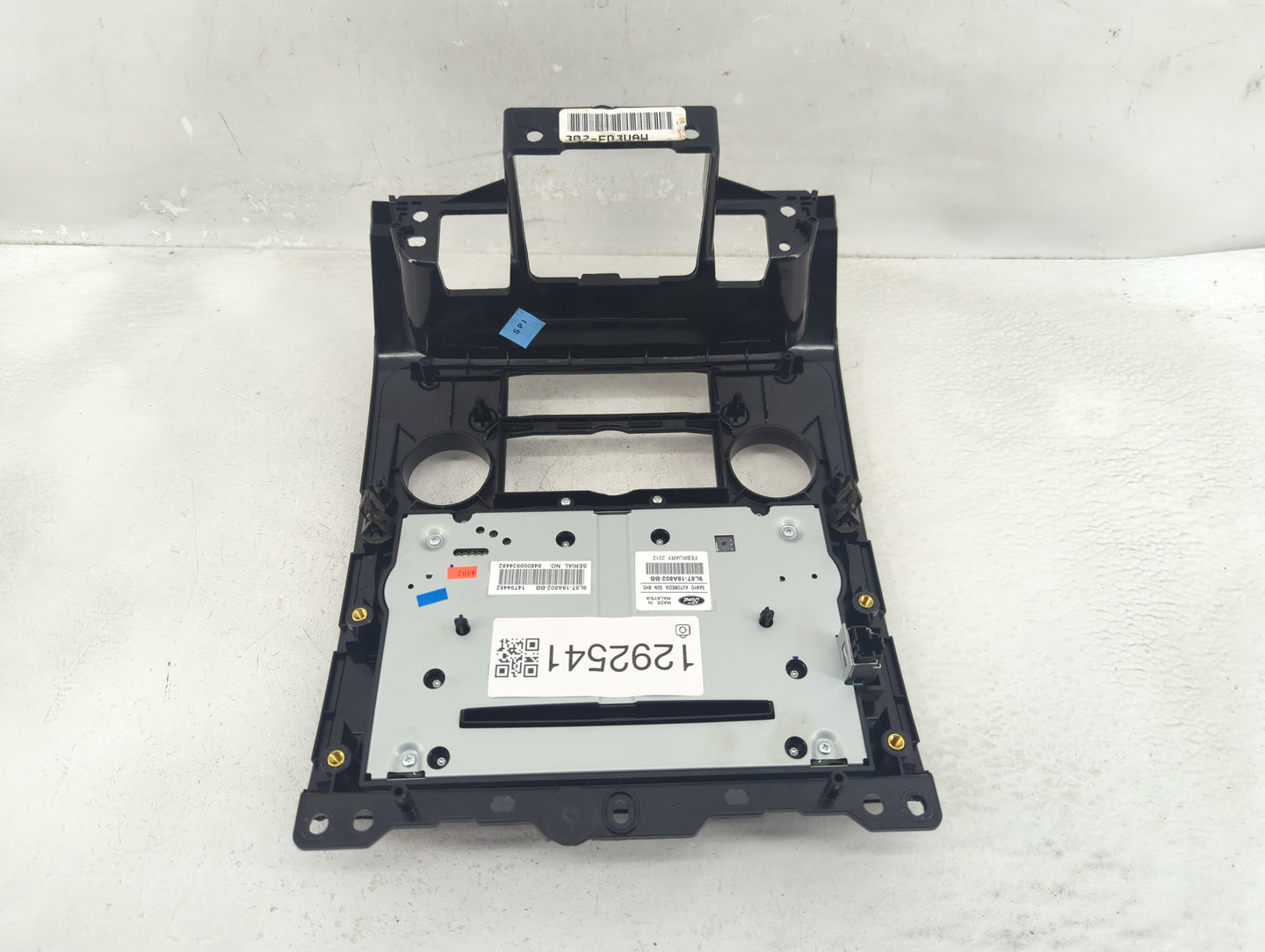 2009-2012 Ford Escape Radio Control Panel - Oemusedautoparts1.com