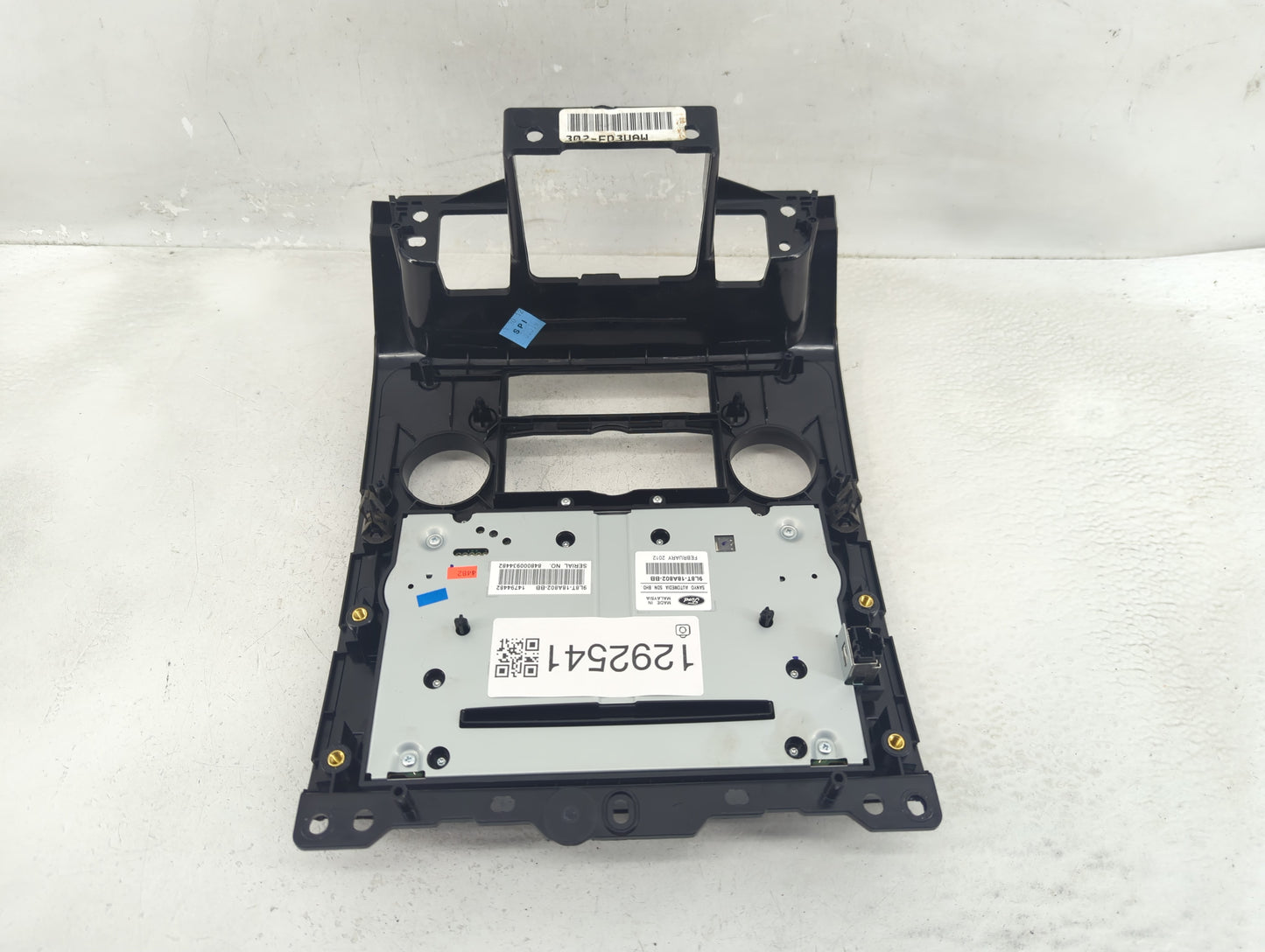 2009-2012 Ford Escape Radio Control Panel - Oemusedautoparts1.com