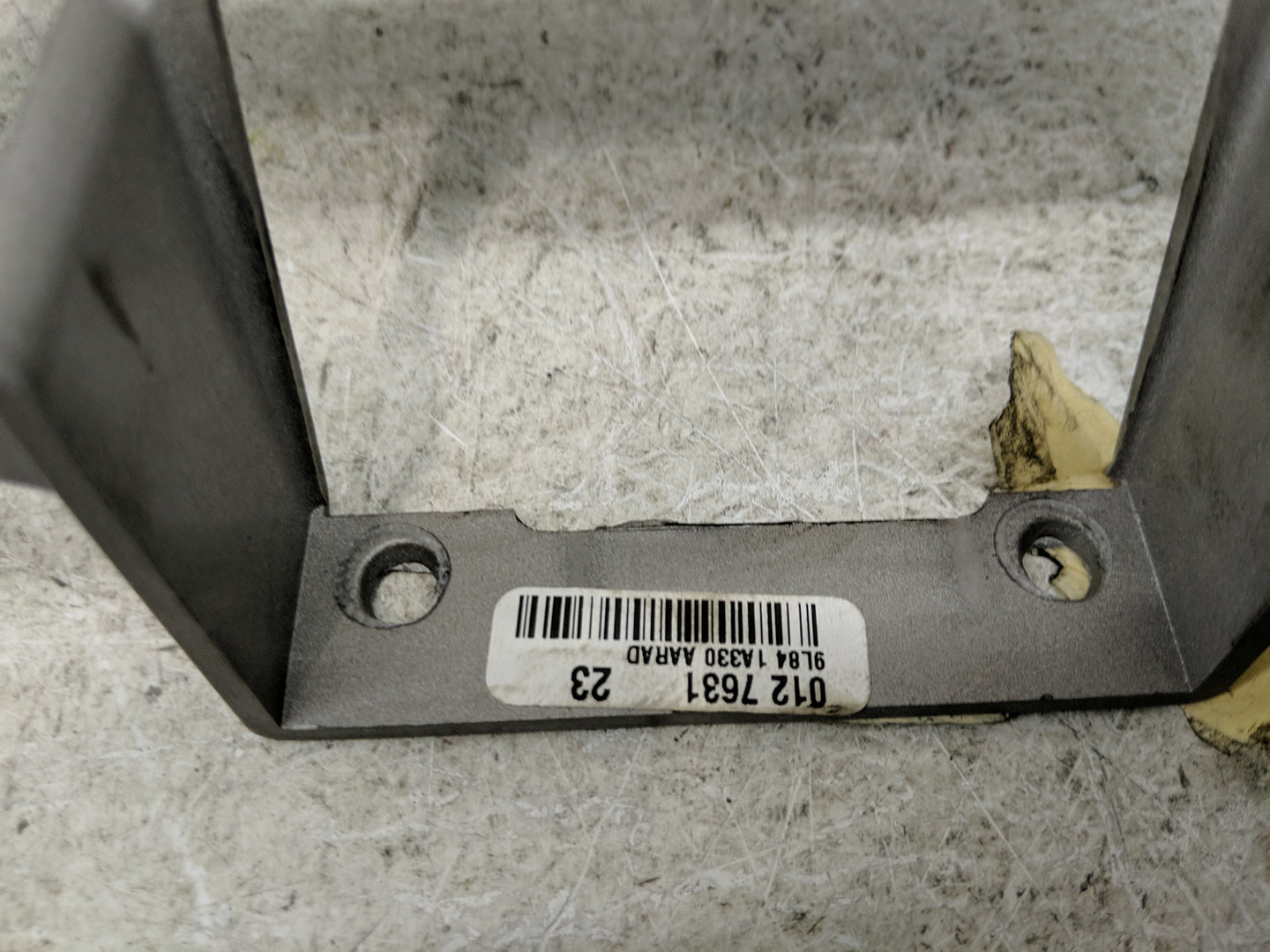 2009-2012 Ford Escape Radio Control Panel - Oemusedautoparts1.com