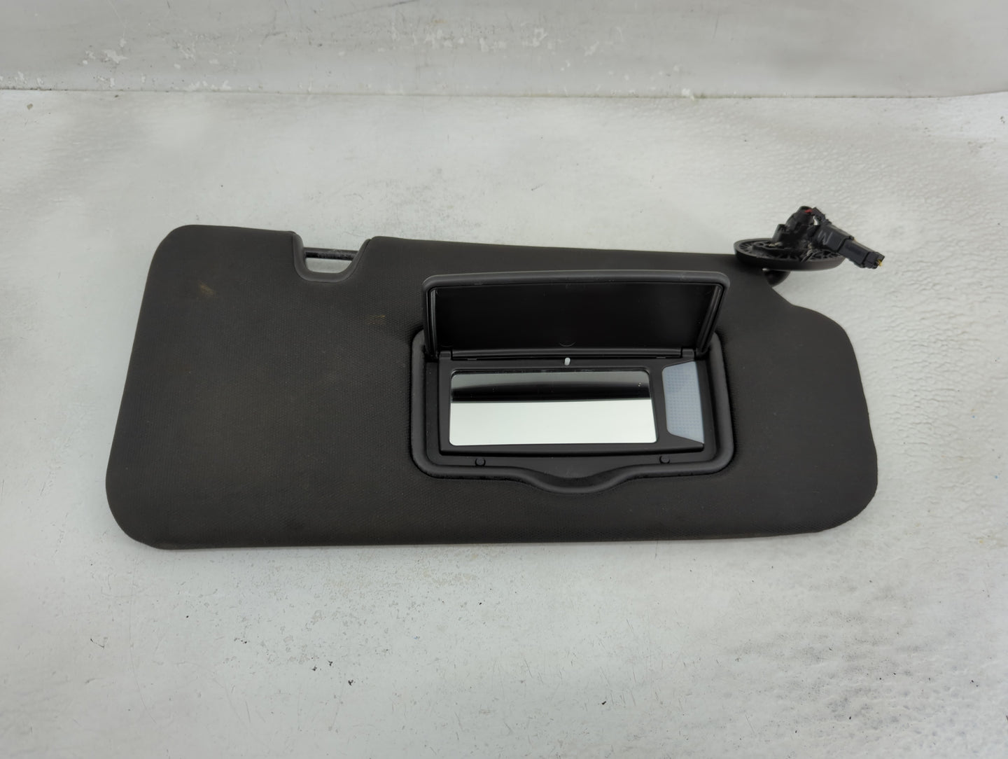 2010-2012 Ford Escape Sun Visor Shade Replacement Passenger Right Mirror Fits Fits 2010 2011 2012 OEM Used Auto Parts - Oemu