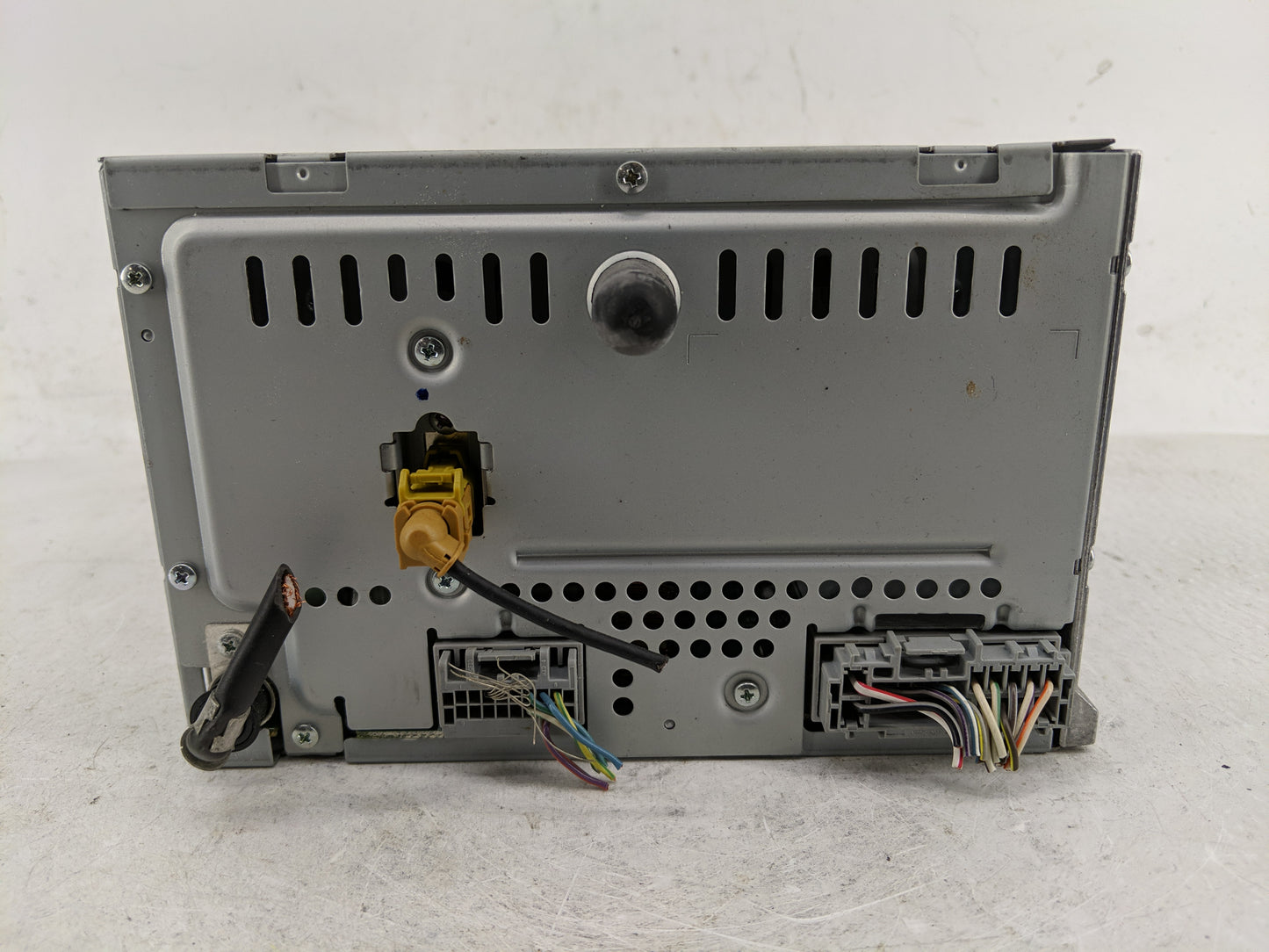 2011-2012 Ford Escape Radio AM FM Cd Player Receiver Replacement P/N:BL8T-19C157-AA Fits Fits 2011 2012 OEM Used Auto Parts 