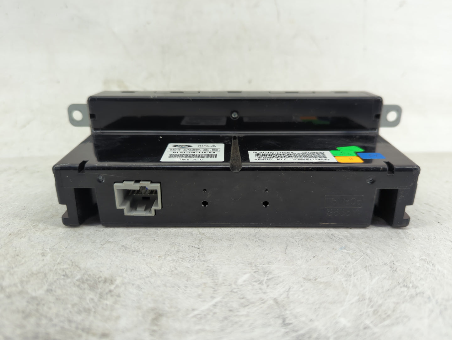 2010-2012 Ford Escape Radio AM FM Cd Player Receiver Replacement P/N:BL8T-19C116-AA Fits Fits 2010 2011 2012 OEM Used Auto P